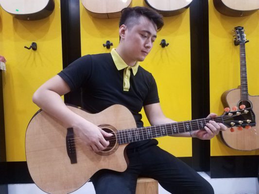 Chơi đàn guitar solo tốt hơn với 3 cách sau 2